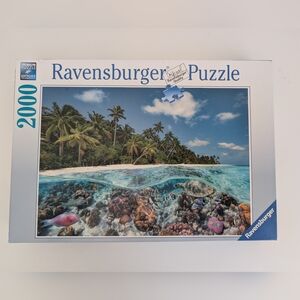 Ravensburger A Dive in the Maldives 2000 Pieces Premium Jigsaw Puzzle 17441 Mint